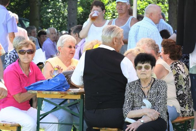 Na lotnisku bawili się seniorzy (dużo zdjęć)