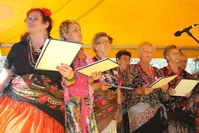 Na lotnisku bawili się seniorzy (dużo zdjęć)