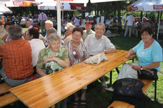 Na lotnisku bawili się seniorzy (dużo zdjęć)