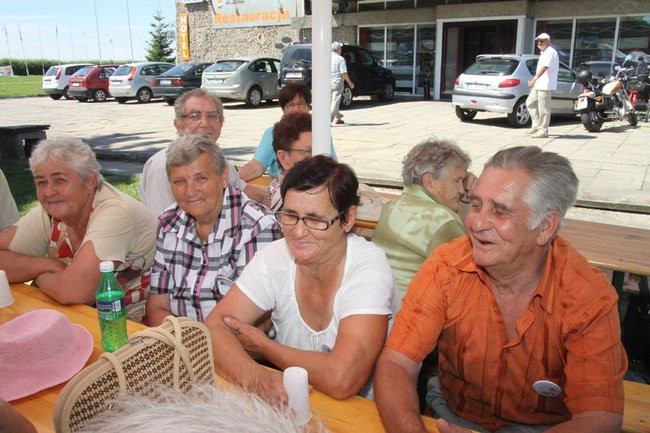 Na lotnisku bawili się seniorzy (dużo zdjęć)