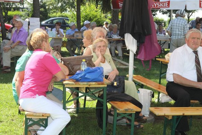 Na lotnisku bawili się seniorzy (dużo zdjęć)
