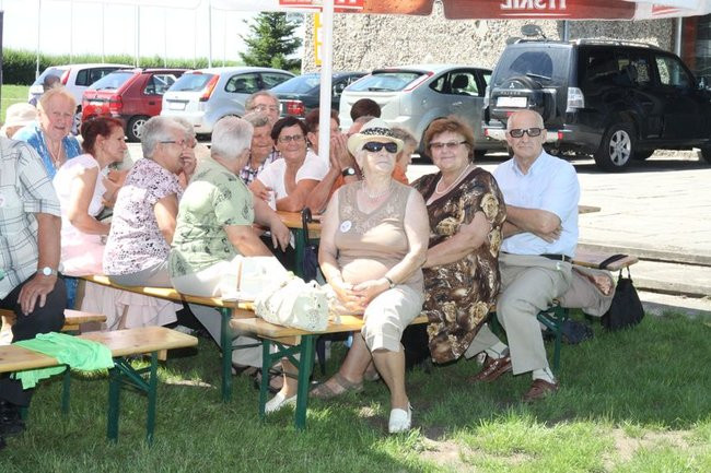 Na lotnisku bawili się seniorzy (dużo zdjęć)