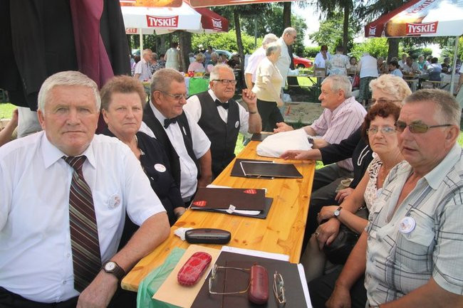 Na lotnisku bawili się seniorzy (dużo zdjęć)