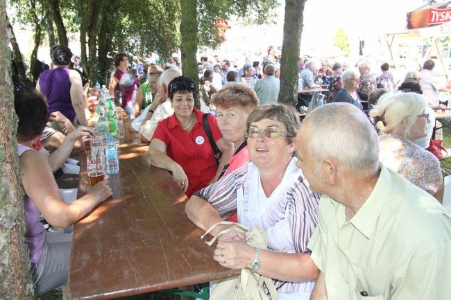 Na lotnisku bawili się seniorzy (dużo zdjęć)