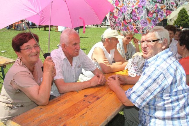 Na lotnisku bawili się seniorzy (dużo zdjęć)