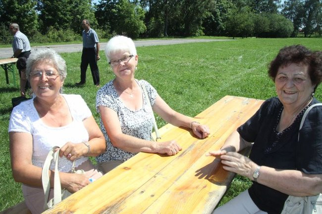 Na lotnisku bawili się seniorzy (dużo zdjęć)