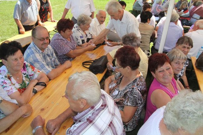 Na lotnisku bawili się seniorzy (dużo zdjęć)