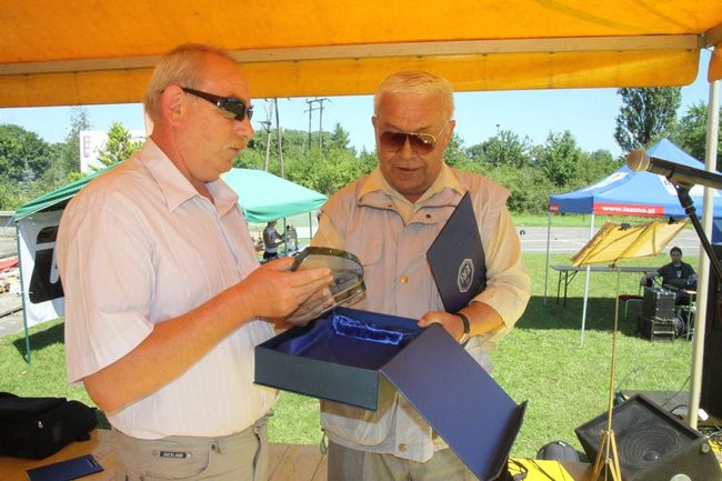 Na lotnisku bawili się seniorzy (dużo zdjęć)