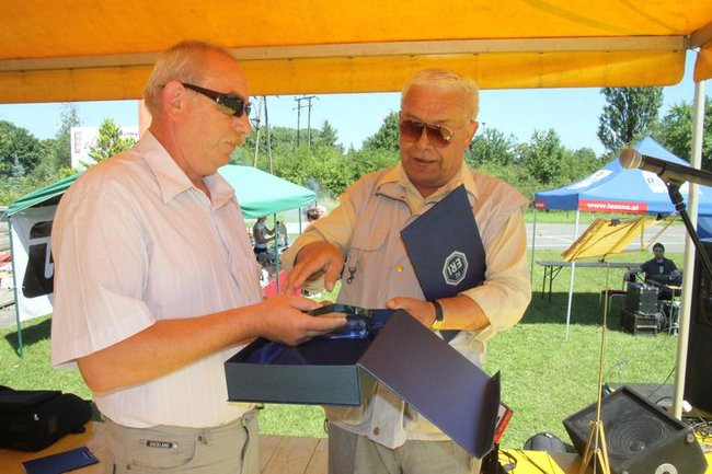 Na lotnisku bawili się seniorzy (dużo zdjęć)