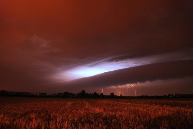 Pioruny niszczą i fascynują (zdjęcia)
