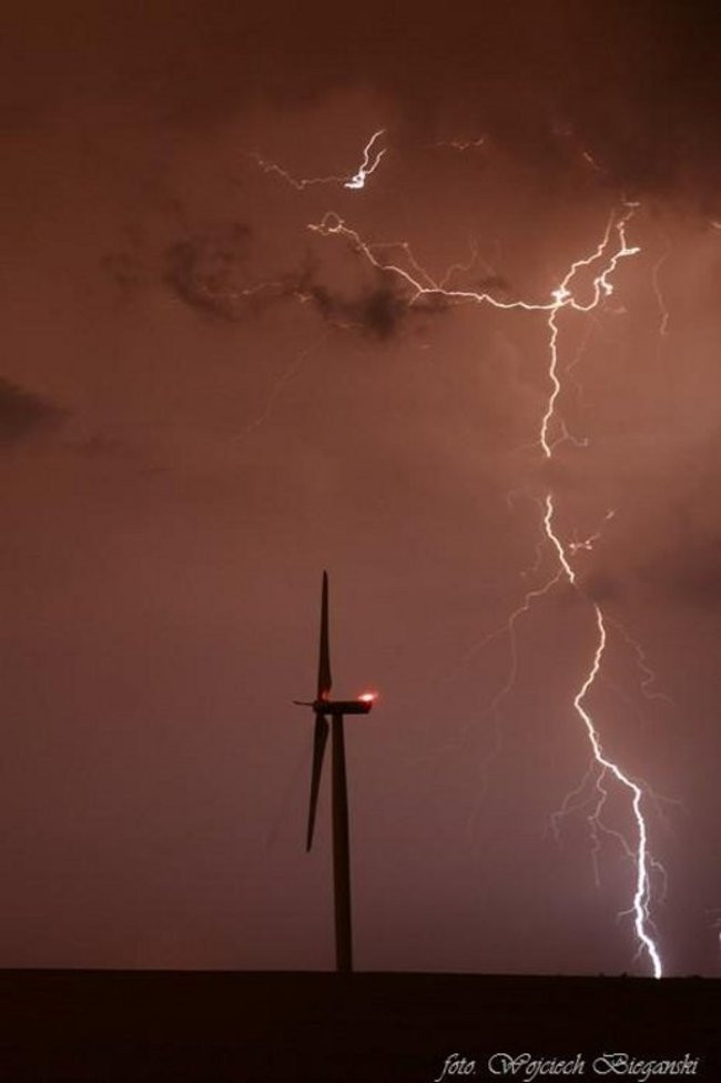Pioruny niszczą i fascynują (zdjęcia)