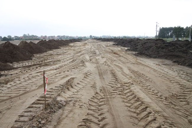 Zbiornik w Rydzynie gotowy na jesień (zdjęcia)