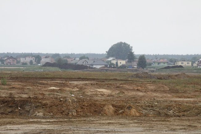 Zbiornik w Rydzynie gotowy na jesień (zdjęcia)