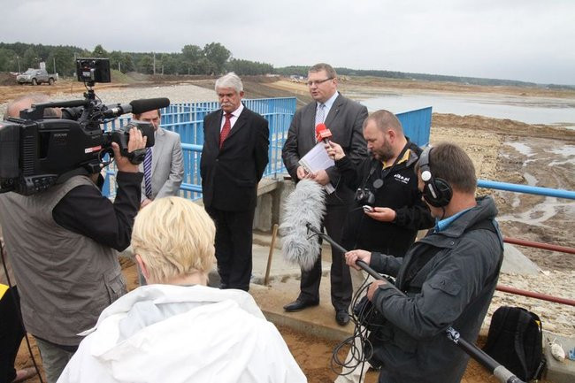 Zbiornik w Rydzynie gotowy na jesień (zdjęcia)