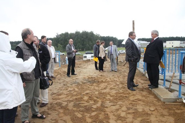 Zbiornik w Rydzynie gotowy na jesień (zdjęcia)