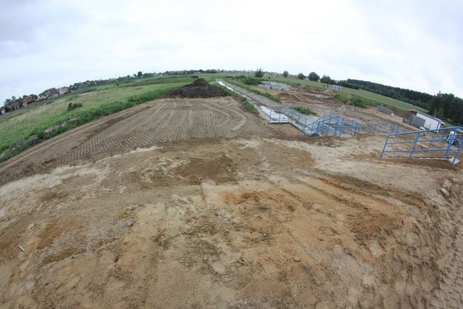 Zbiornik w Rydzynie gotowy na jesień (zdjęcia)