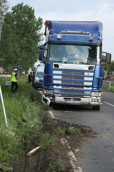 Zderzenie tirów w Rojęczynie (zdjęcia)