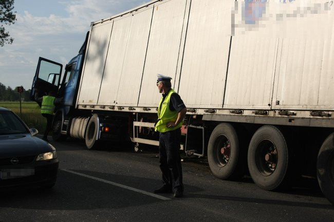 Zderzenie tirów w Rojęczynie (zdjęcia)