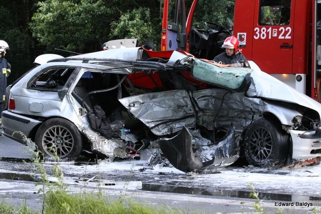 Tragiczny wypadek pod Lesznem! (zdjęcia i dźwięk)