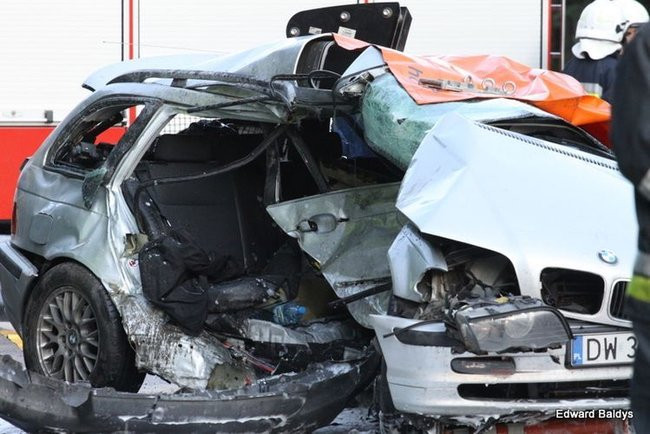 Tragiczny wypadek pod Lesznem! (zdjęcia i dźwięk)