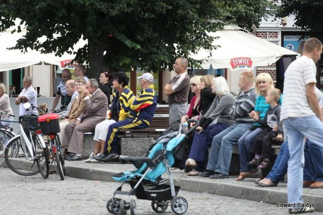Niedziela na rynku w Lesznie (zdjęcia)
