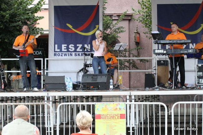 Niedziela na rynku w Lesznie (zdjęcia)