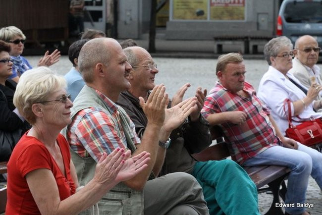 Niedziela na rynku w Lesznie (zdjęcia)