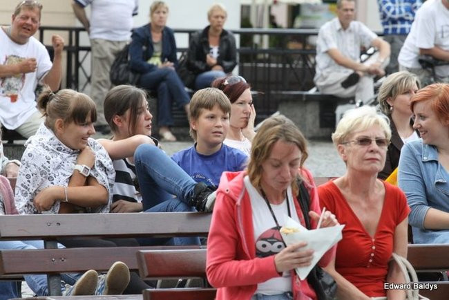 Niedziela na rynku w Lesznie (zdjęcia)