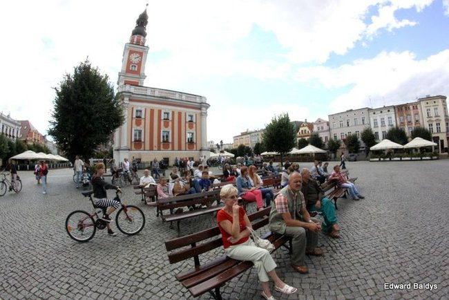 Niedziela na rynku w Lesznie (zdjęcia)