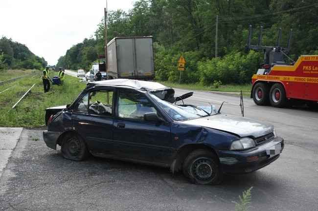 Wypadek w Krzemieniewie, 2 osoby nie żyją (zdjęcia)