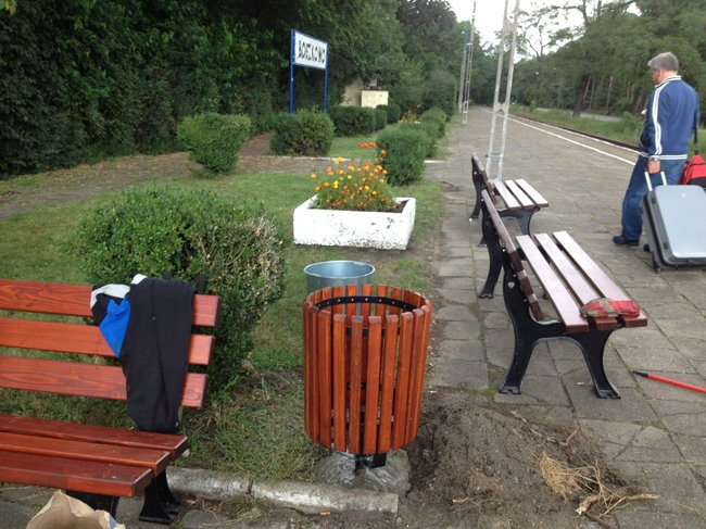 Sprzątanie dworca w Boszkowie (zdjęcia)