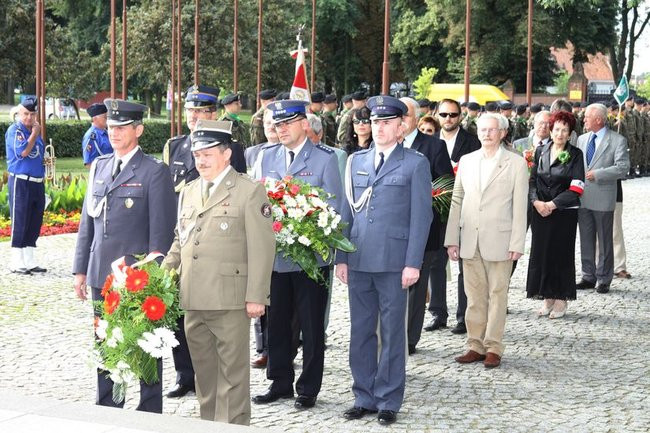 Święto Wojska Polskiego w Lesznie (zdjęcia)