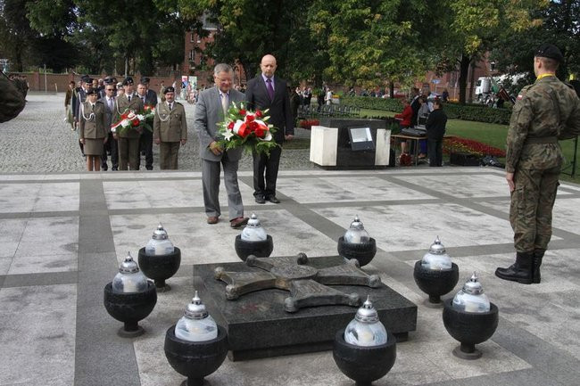 Święto Wojska Polskiego w Lesznie (zdjęcia)