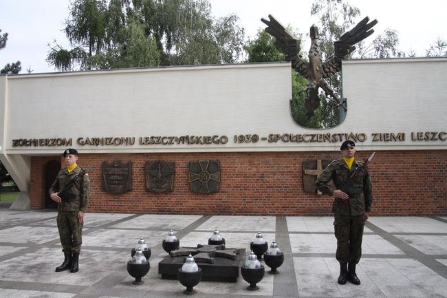 Święto Wojska Polskiego w Lesznie (zdjęcia)