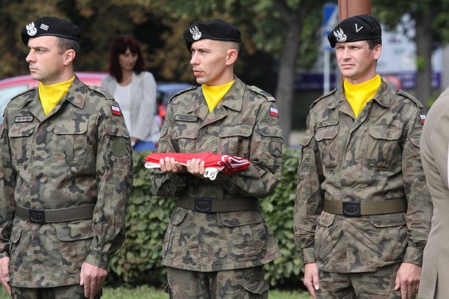 Święto Wojska Polskiego w Lesznie (zdjęcia)