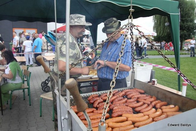 W Zaborowie zbierali na wieżę (zdjęcia)