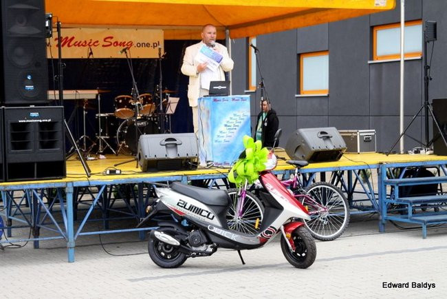 W Zaborowie zbierali na wieżę (zdjęcia)