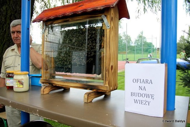 W Zaborowie zbierali na wieżę (zdjęcia)