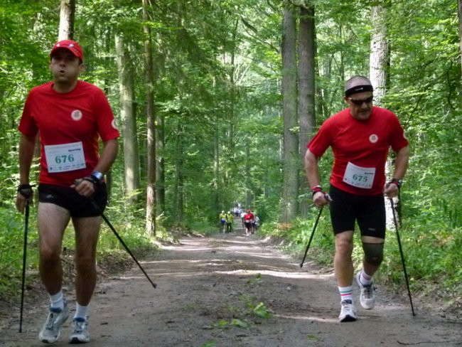 Koleżeńskie bieganie w Karczmie Borowej (zdjęcia)