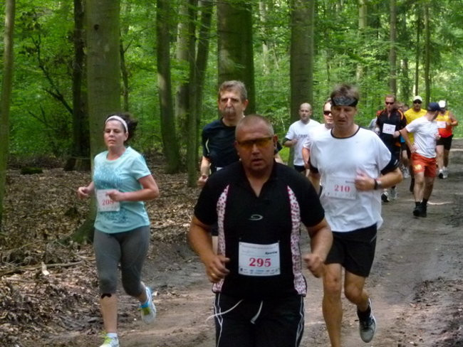 Koleżeńskie bieganie w Karczmie Borowej (zdjęcia)