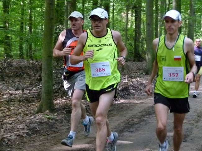 Koleżeńskie bieganie w Karczmie Borowej (zdjęcia)