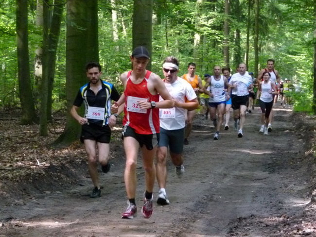 Koleżeńskie bieganie w Karczmie Borowej (zdjęcia)