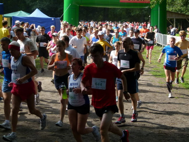 Koleżeńskie bieganie w Karczmie Borowej (zdjęcia)