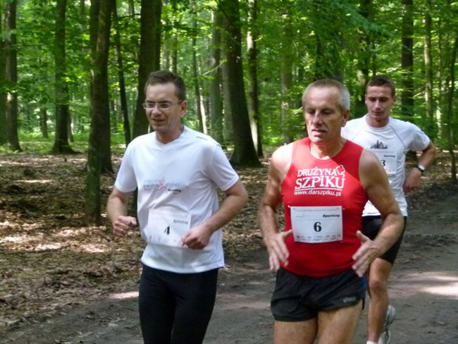 Koleżeńskie bieganie w Karczmie Borowej (zdjęcia)