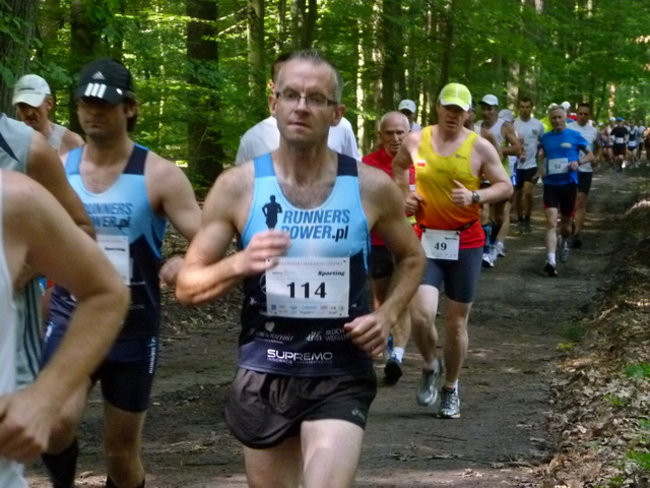 Koleżeńskie bieganie w Karczmie Borowej (zdjęcia)