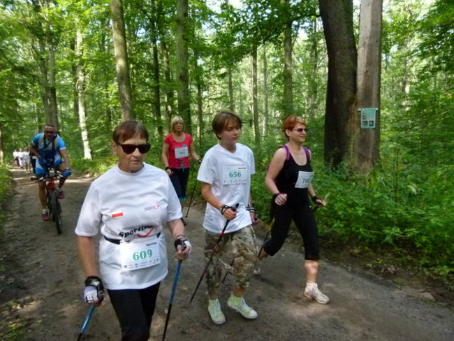 Koleżeńskie bieganie w Karczmie Borowej (zdjęcia)