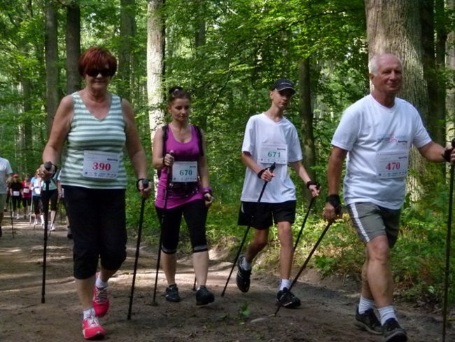 Koleżeńskie bieganie w Karczmie Borowej (zdjęcia)