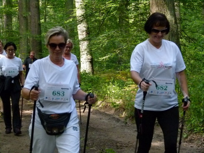 Koleżeńskie bieganie w Karczmie Borowej (zdjęcia)