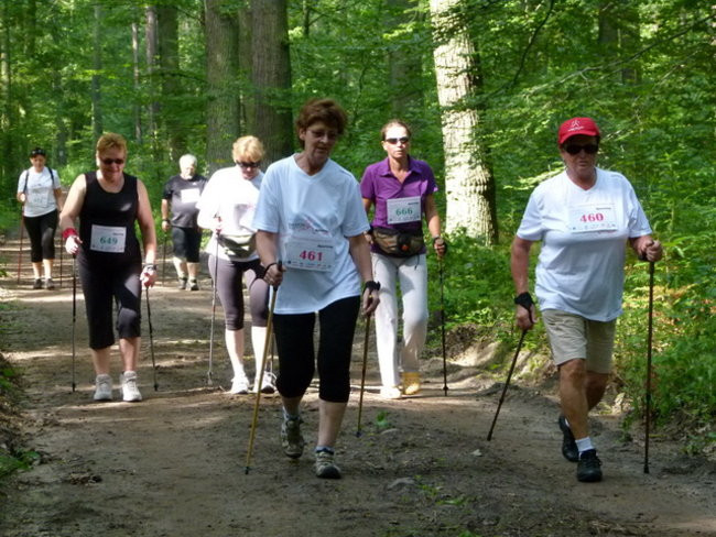 Koleżeńskie bieganie w Karczmie Borowej (zdjęcia)