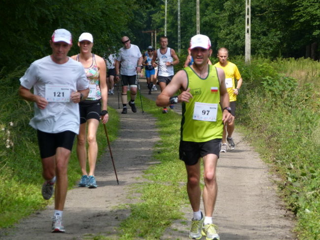 Koleżeńskie bieganie w Karczmie Borowej (zdjęcia)